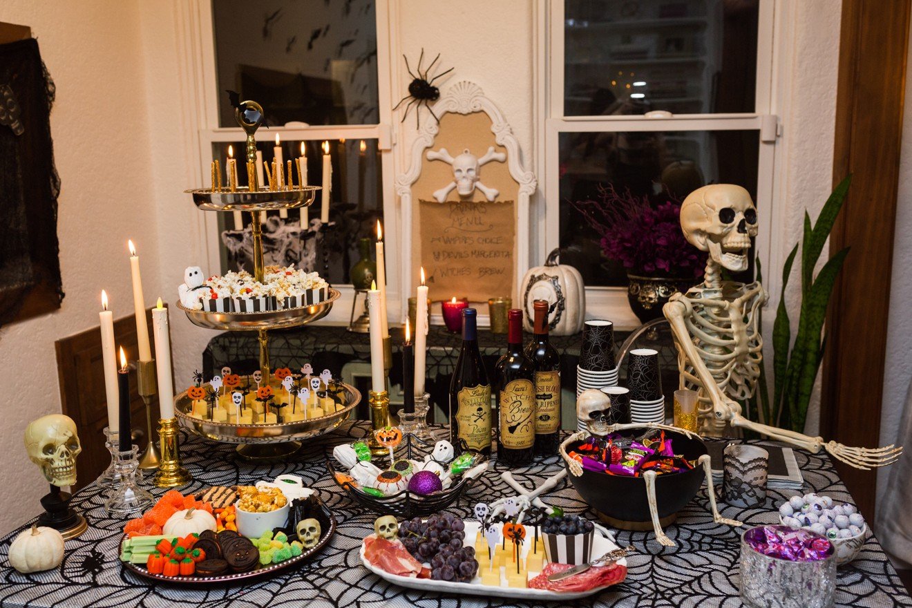 Spook Up Your Halloween Table: Chic & Creative Decorating Ideas for 2024