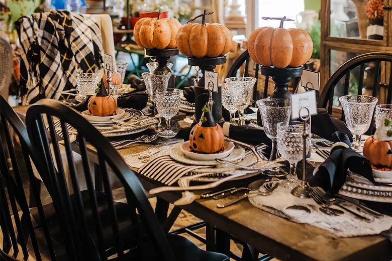 Spook Up Your Halloween Table: Chic & Creative Decorating Ideas for 2024